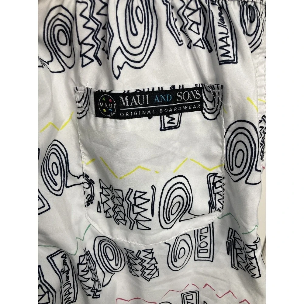 Maui And Sons‎ Geometric Board Shorts Size Large White